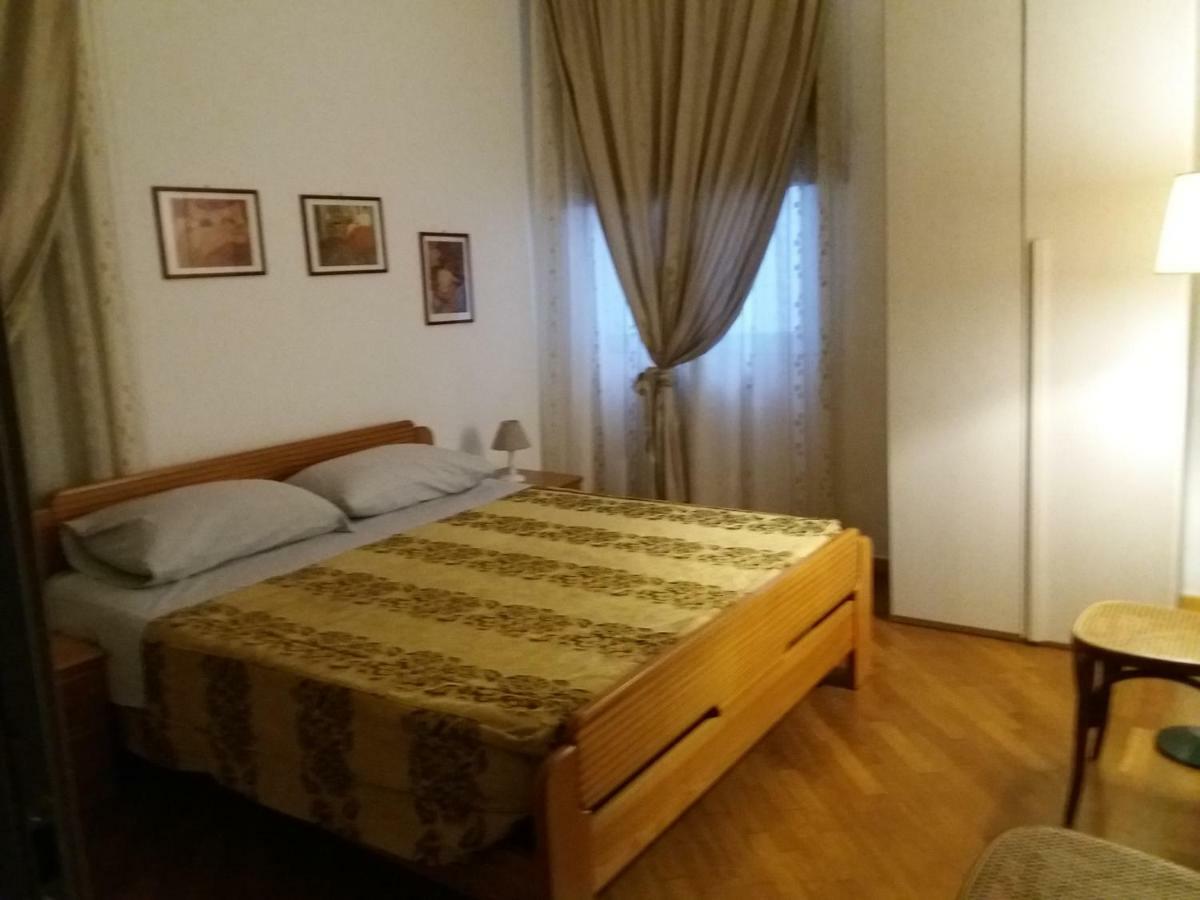 Domus Sottoripa Apartment Genoa Ngoại thất bức ảnh